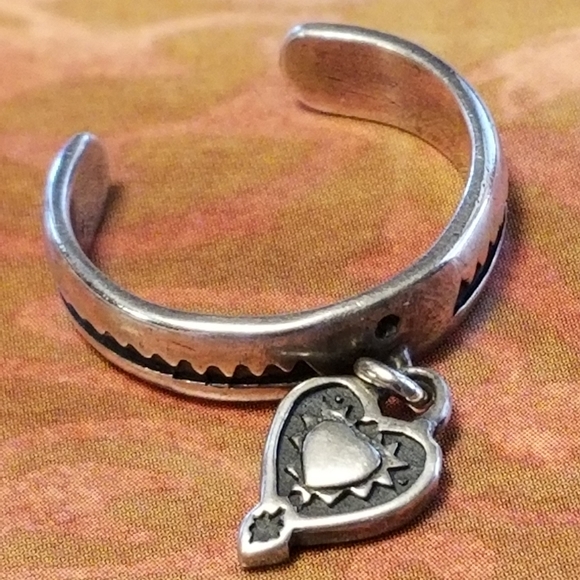 Silpada Sterling Silver Swaying Heart Toe Ring - Picture 7 of 12